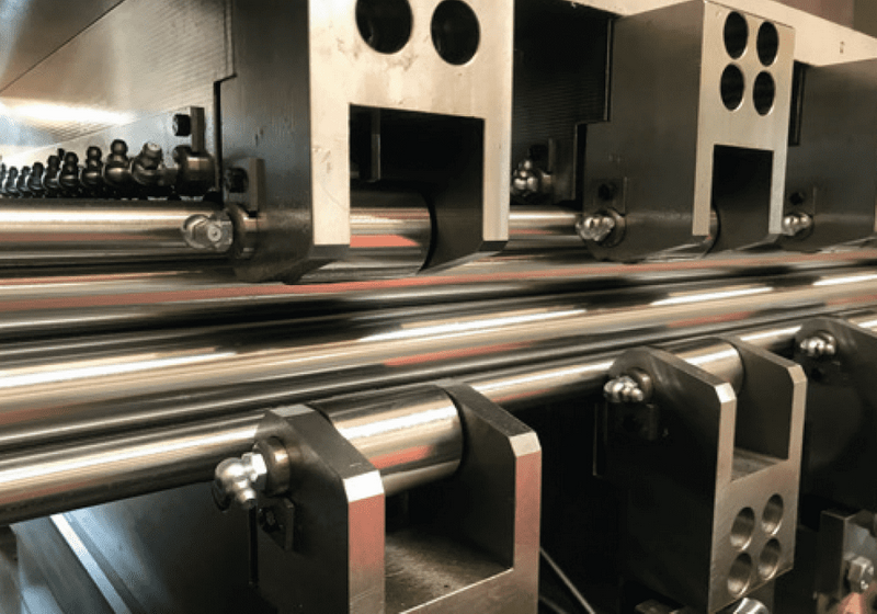 Sheet metal leveling machines